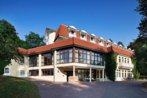  Hotel Haus Chorin  Корин